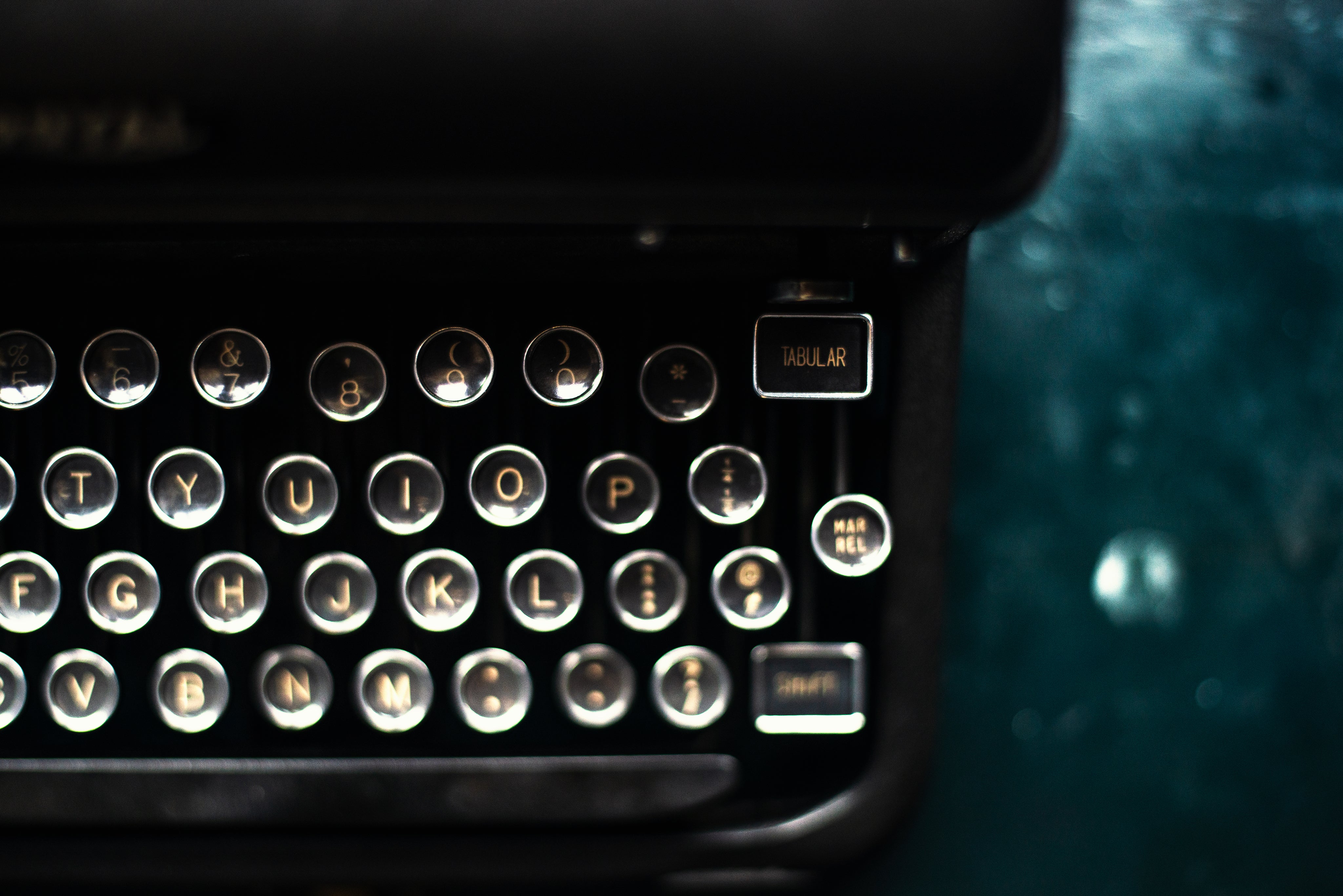 tab-key-on-typewriter.jpg
